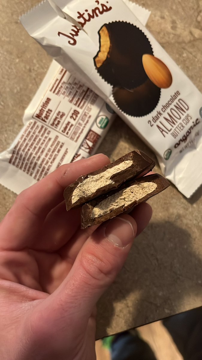 THE UNIT tweet media