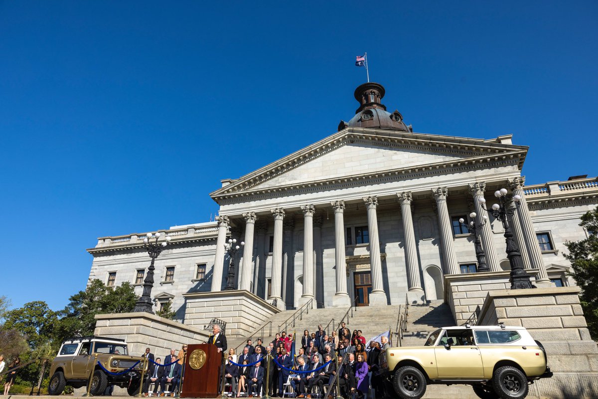 Gamecocks were on hand at the State House as we celebrated Scout Motors, which just announced plans to build a production facility in the Midlands. 👉 bit.ly/3ZBpfL9

Citing area university talent as a contributing factor to choosing the site, it's a proud day in SC!
