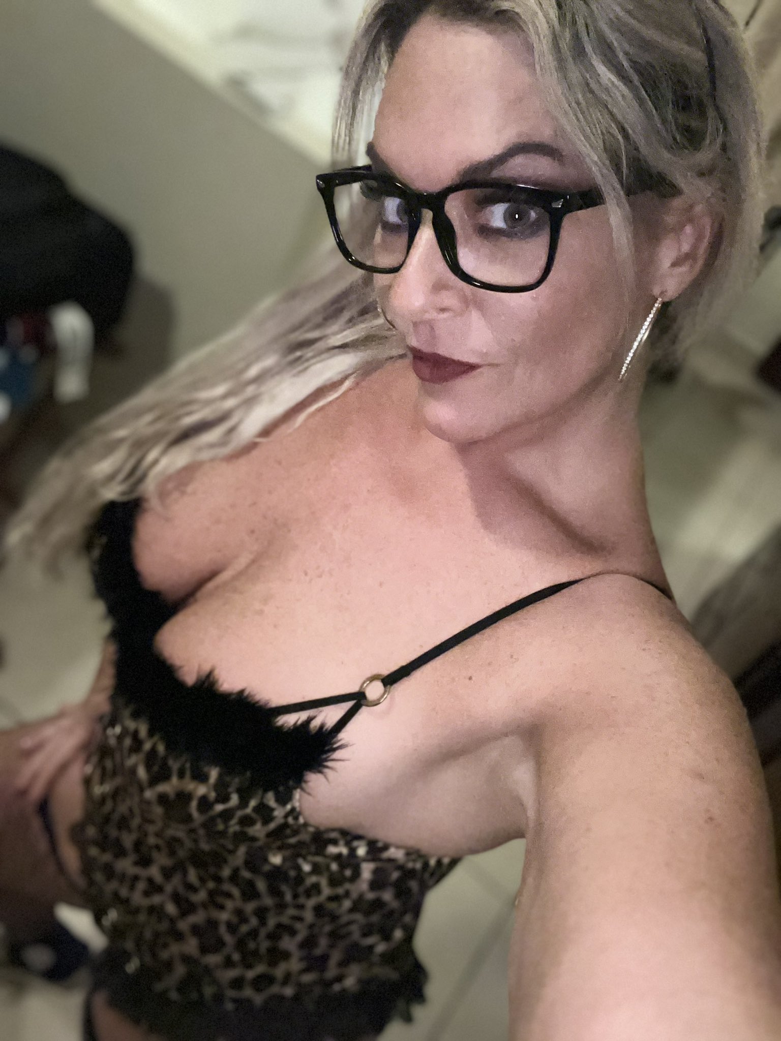 TW Pornstars - MILF Models ❤️ Veronica Knightingale. Twitter. Follow: @ AnniLovexxx 💗💗 💗💗 More MILF Models Here: Instagram:. 6:59 AM - 23 Mar  2023