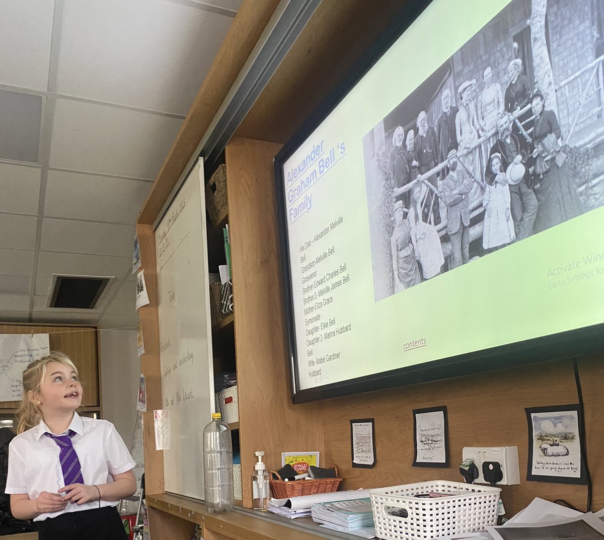 BirchwoodCE's tweet photo. 🔍 Well done to this Year 5 pupil who presented their science research on a famous scientist for our #BritishScienceWeek2023 competition! Lots of hard work demonstrated and presented confidently. Well done! @allaboutstem @STEMAmbassadors #sciencecapital #bcepsscience #bcepsyear5 https://t.co/Vd757oOZBa