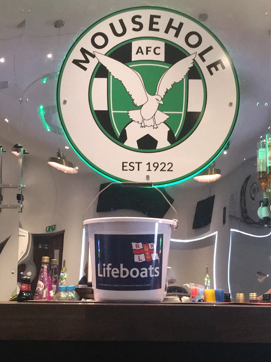NewlynFishing's tweet photo. Our Fisherman’s/Fish-workers #Fav ‘Non League Soccer Club” 🚌🚌🚌..On the road again! #ShoreTime @penleelifeboat @InnNewlyn https://t.co/RizBs8nbxF