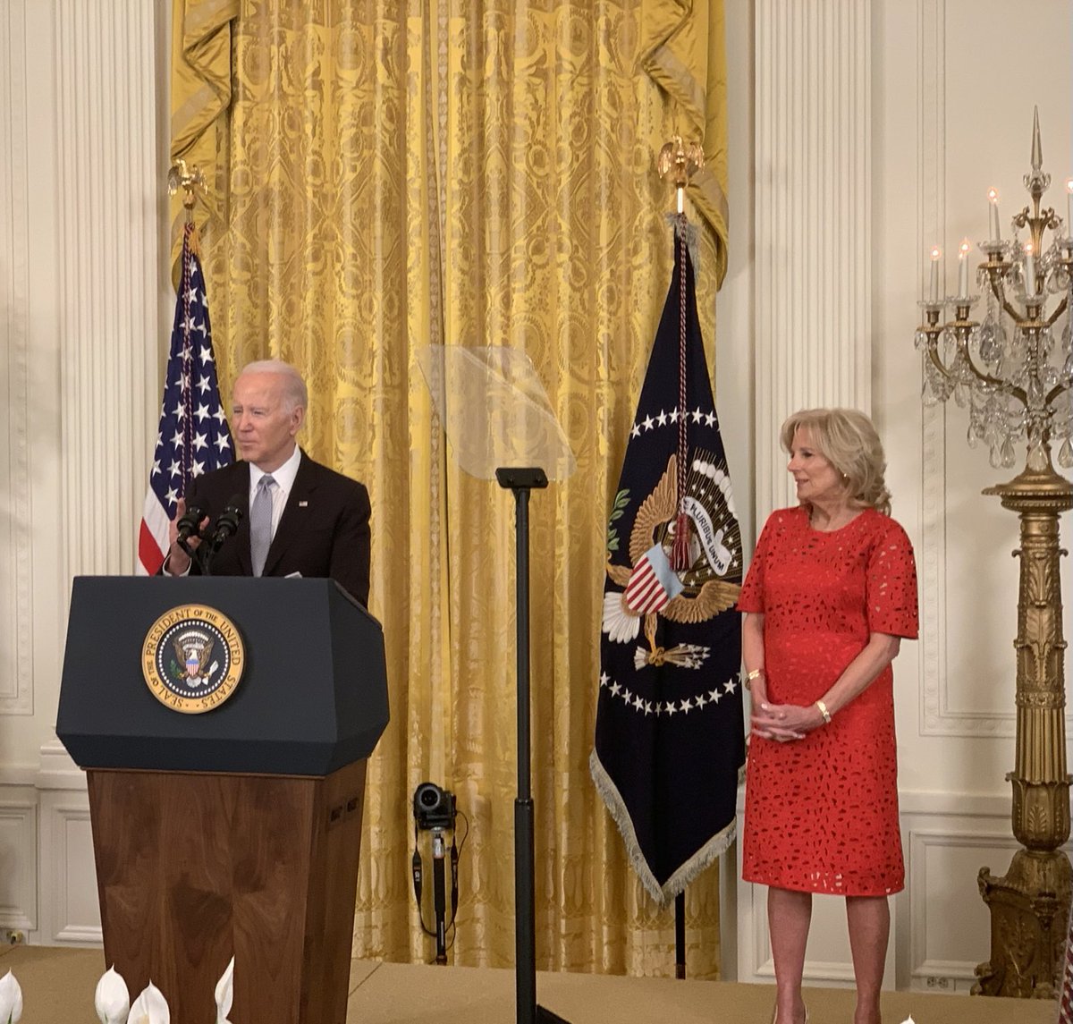 sinam56's tweet photo. It was an honor meeting President Biden @POTUS at the Newroz Reception held for the first time in the White House—a fantastic event with many wonderful people. I hope his Newroz will bring peace, freedom, &amp; democracy to Syrians and the region. Happy Newroz! Newroza We Pîroz Be . https://t.co/MgljwJMiuz