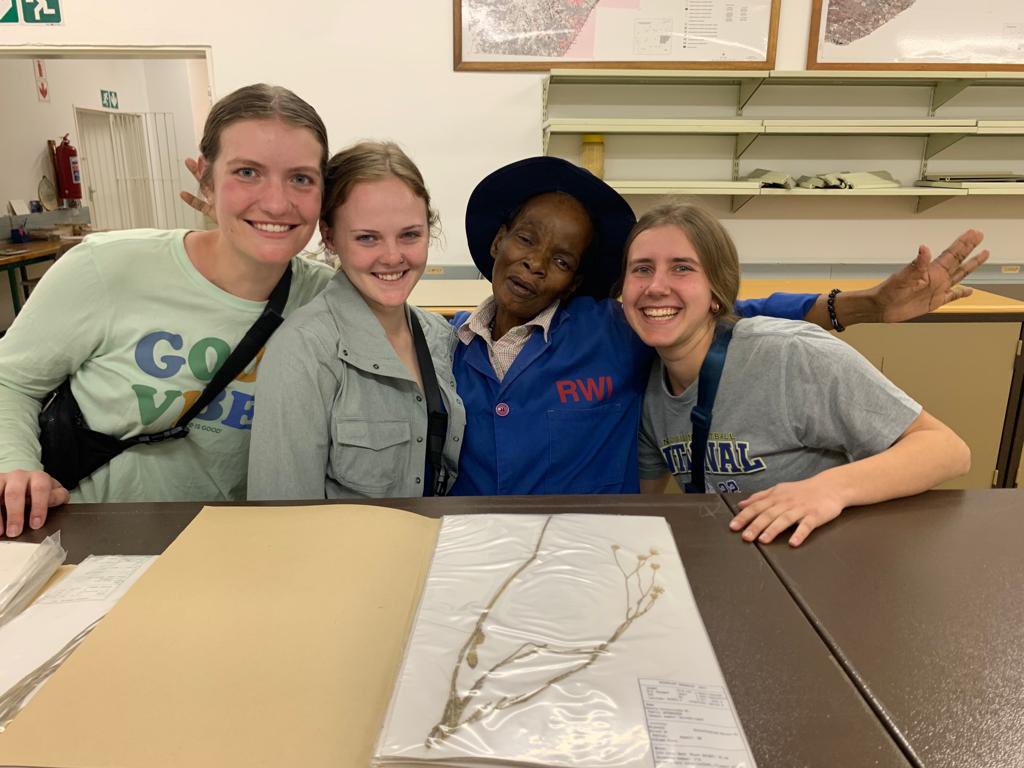 mack_henning's tweet photo. South Africa 🇿🇦 

It was an amazing opportunity getting to spend a 10 day study abroad trip in South Africa looking at different aspects of their society and agriculture industry. So much to take away from this experience and the amazing people we met along the way! 🦒🐘 https://t.co/Hi2vLbR6Yf