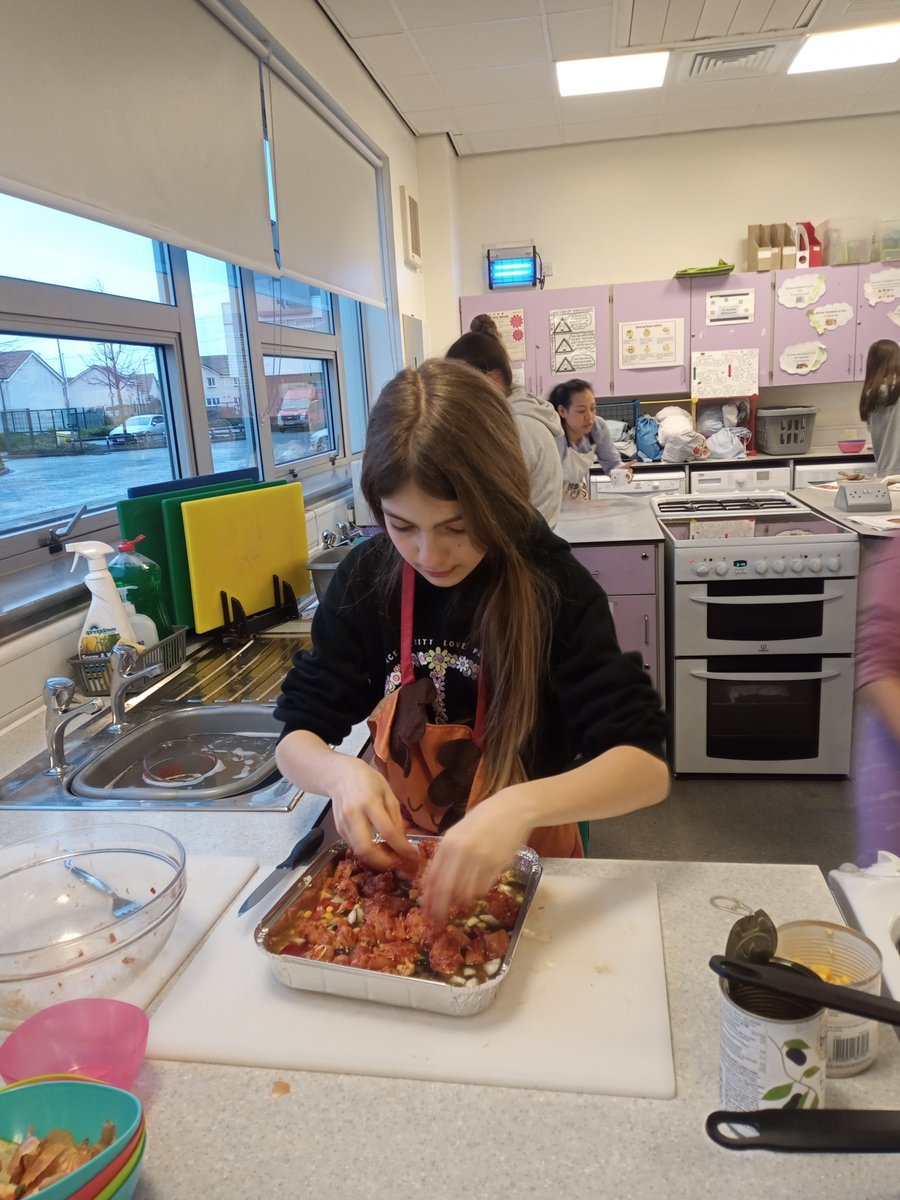 clswallace's tweet photo. @AlloaAcademy Well done everyone.A great achievement.
Another great night and welcome to Seda our new chef. https://t.co/NRlz2OY6Za