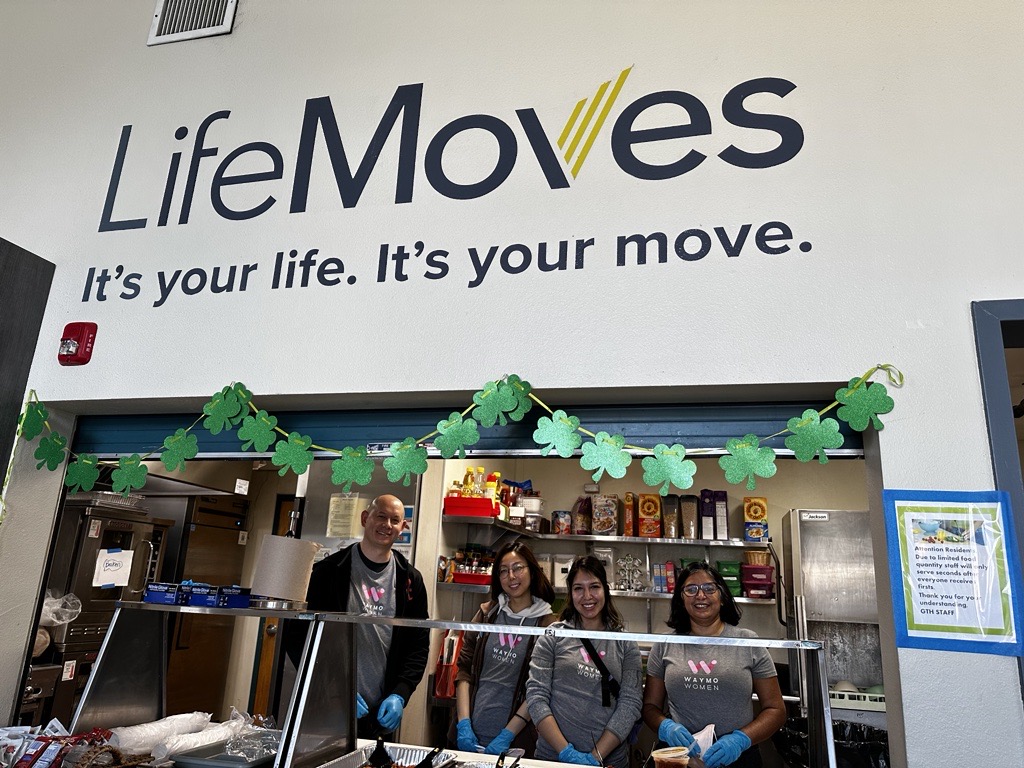 UWBayArea's tweet photo. Thank you to Waymo and your team of volunteers for honoring #WomensHistoryMonth with an act of kindness! We partnered with @Waymo at @LifeMovesOrg’s Georgia Travis House and The Villas to serve lunch for more than 100 residents. Thank you all for your partnership! #UnitedWeWin https://t.co/RP31Wh46Qg