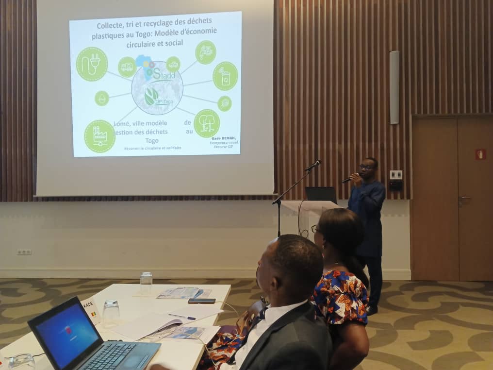 L'expérience de STADD et de GIP-TOGO sur la gestion durable des déchets plastiques partagée en Guinée Conakry ce 20 mars 2023 avec plusieurs acteurs venus des pays de la sous région de la France.
Le Togo est un exemple en matière de gestion des déchets en Afrique.
#tg #TgTwittos