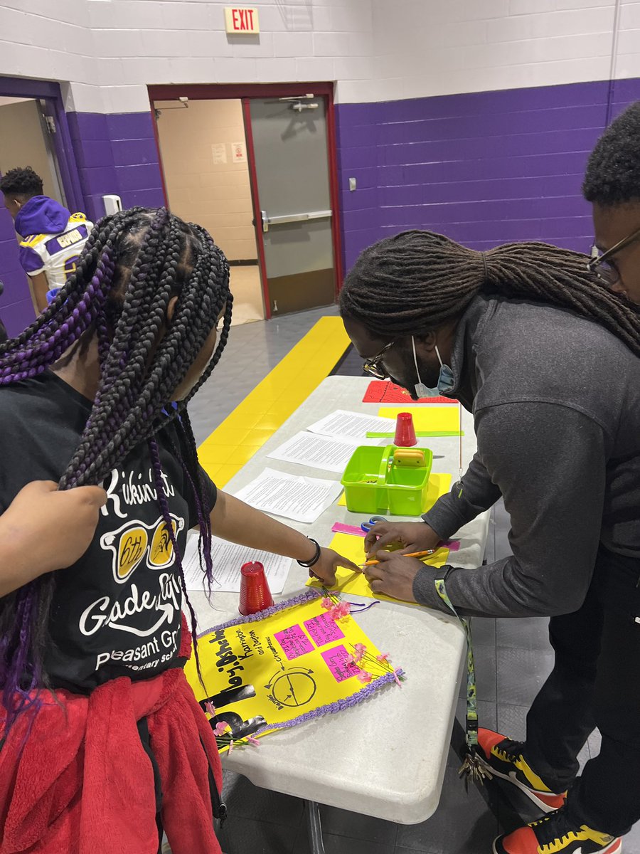 Mrs. Roddy tweet media