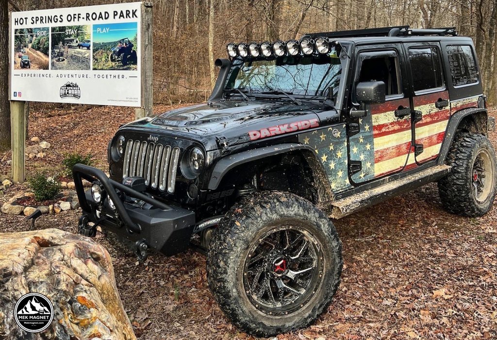 Ready to go on your next big #JeepAdventure? Check out our armor, designed to give you the best in off-road protection and style. Link in bio! #JeepLife #mekmagnet #removabletrailarmor #madeintheusa #protectyourjeep #trailarmor #jeeparmor #jeepwrangler #becausejeephappens