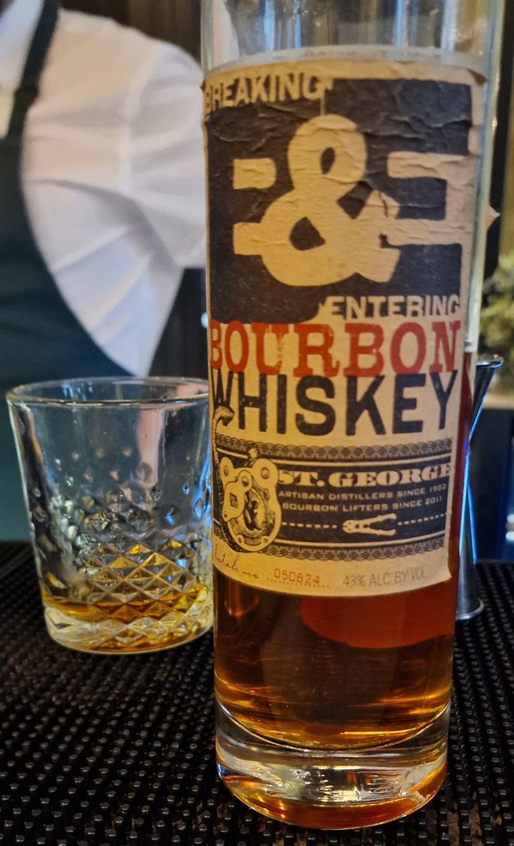 dnisbet250's tweet image. Dram 73 of #Dram366
@StGeorgeSpirits #BreakingAndEntering
Nice #bourbon,  lot of #cask / #wood influence 
7.5
#BuyADram Yes
#BuyABottle No
#Whiskey #AmericanWhiskey