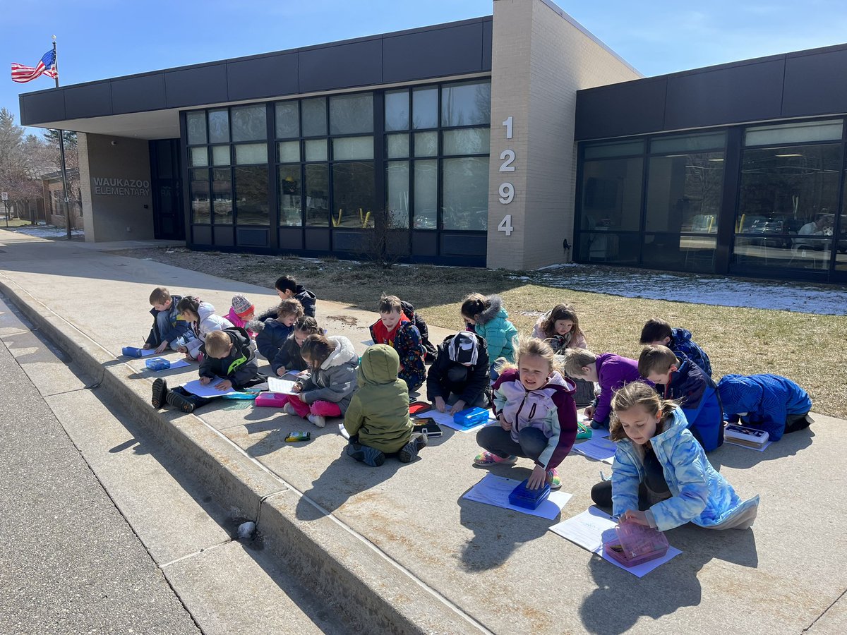 Kindergarten Weather Watchers.
The wind made it a little tricky ☀️☀️☀️