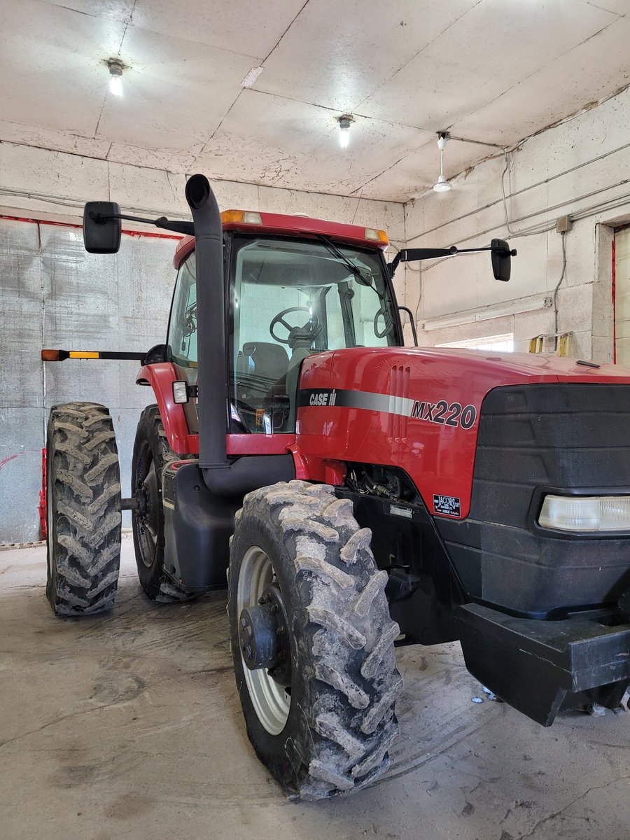 Brushy06's tweet photo. Gotta love a freshly painted muffler @Case_IH #shopdays https://t.co/NxbQHX6sl9