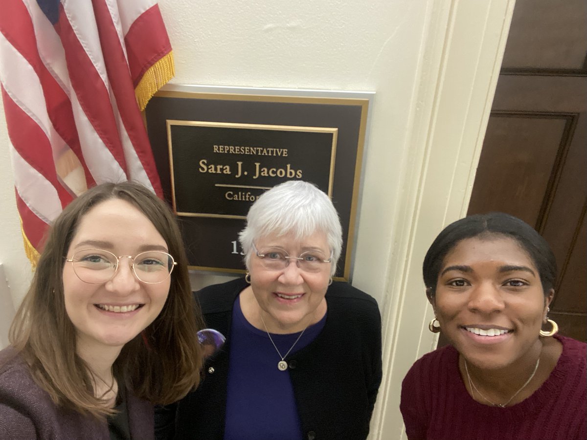 Today, our Advocacy Ambassador @M2mind158187 kicked off the National Advocacy Forum by meeting with @RepSaraJacobs staff on Capitol Hill!

Maureen asked the Congresswoman to urge @CMSGov to reverse their unfair decision to blocks access to FDA-approved Alzheimers treatments.