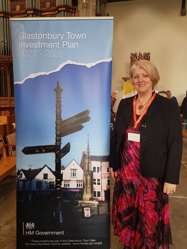 Around 200 people attended the latest Glastonbury Town Deal community event, getting an update on how the £23.6million government funding will be invested in the town. The event highlighted the scope and synergy of Glastonbury Town Deal projects. ⬇️ glastonburytowndeal.co.uk/event-highligh…