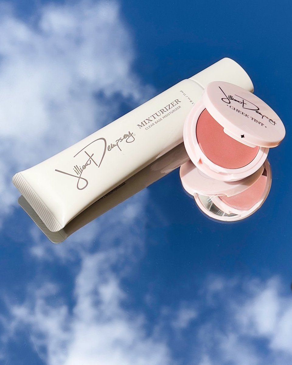 Spring Cleaning can also apply to your makeup routine! You can pair down your daily beauty look with my limited edition Spring Refresh kit - it has four everyday JD essentials that will make you bloom bright with just a few products 🌸

MY SRING REFRESH KIT INCLUDES:
Hydrating Ey