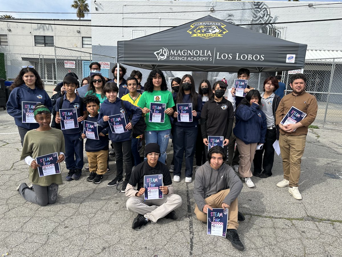 msa5lobos's tweet photo. LOS LOBOS held their annual STEAM fair and it was a success! LOBOS of all grades got to show off their work and the top science project makers won a pizza party! #LOSLOBOS #MSA5 #STEAMFair https://t.co/mQcxR0BiXT