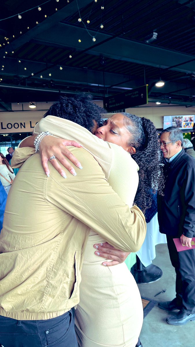 Averie Dickinson, MD/MBA tweet media