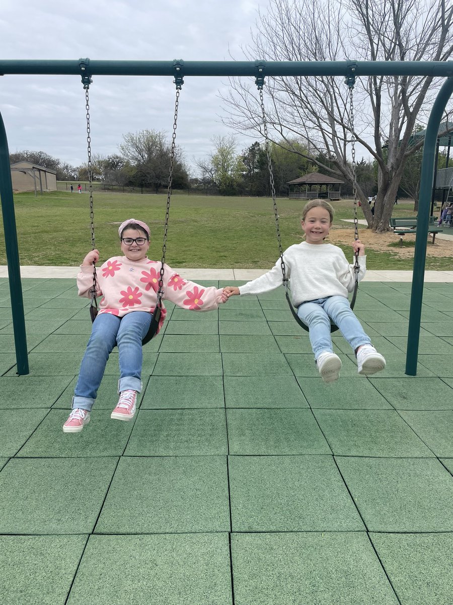 We were so happy to be back at school today with our friends! 👩🏼‍🤝‍👩🏻😍 <a href="/Jack_D_Johnson/">Jack D. Johnson</a>