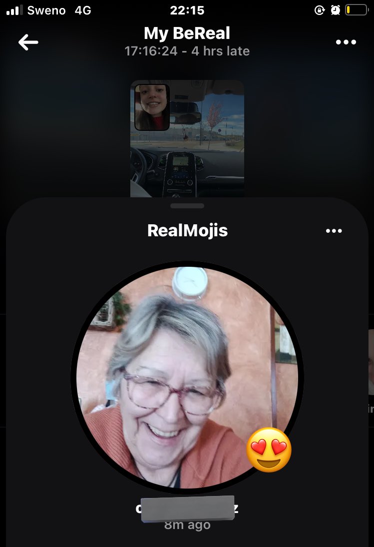 carlotaagnn's tweet photo. QUE MI ABUELA SE HA HECHO BEREAL https://t.co/HstmCdo5M7