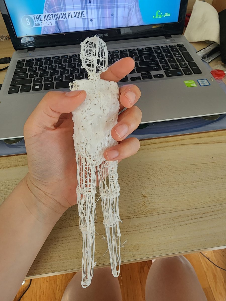 adorakim's tweet photo. I gotta admit, I'm enjoying the 3d printer pen more than I anticipated.
#3dprinterpen #figurine https://t.co/CWelmbvqpe