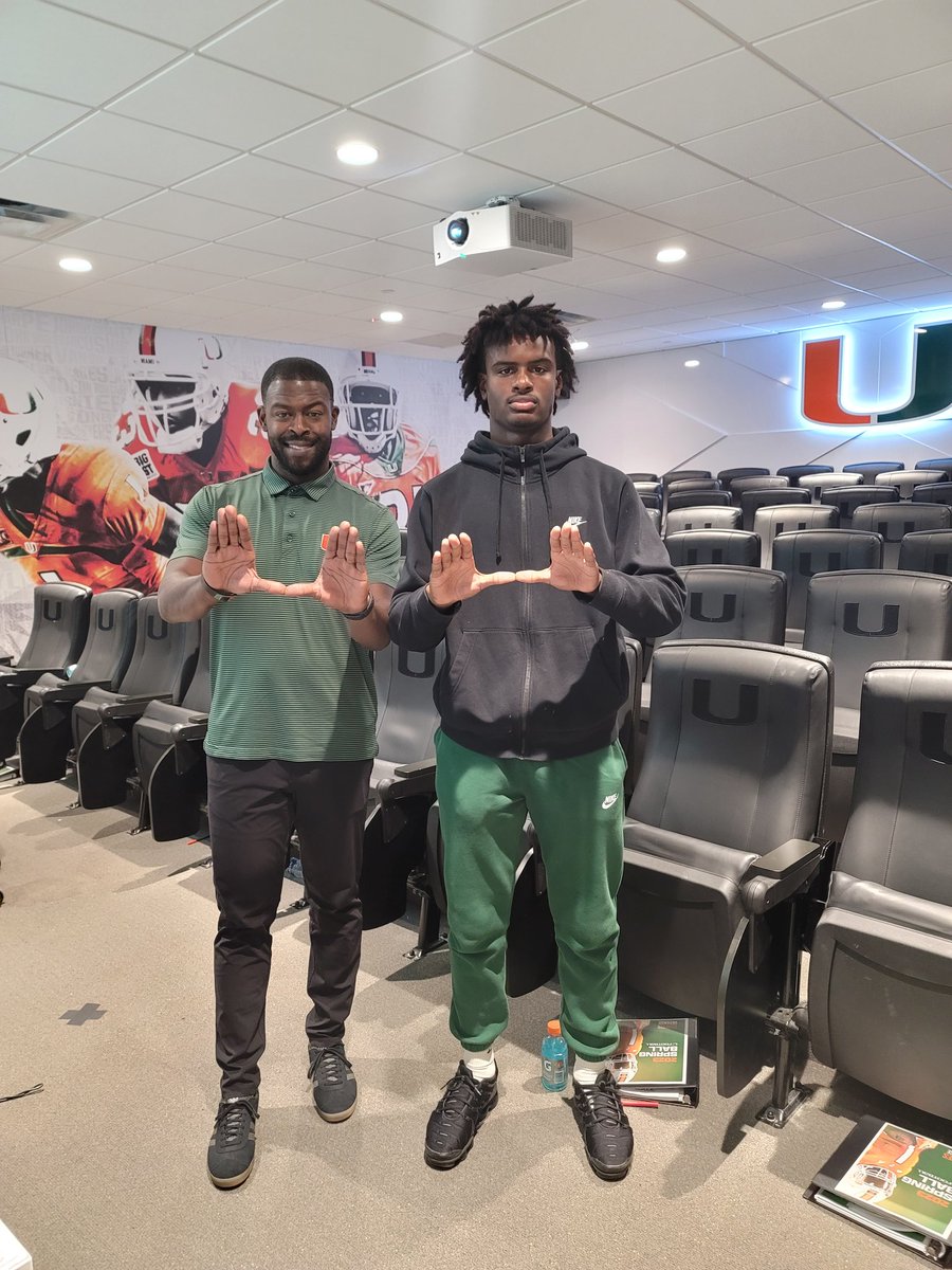 lynne_talks's tweet image. @CoachRumph16 @Coach_Addae  #LovedtheU #CANES We will be back! @XaviThompson25 @coachRtaylor44 @DonteThompson20 @CoachJayKM @247Sports @pnj_sports #HeFast #HeComing #UpNext