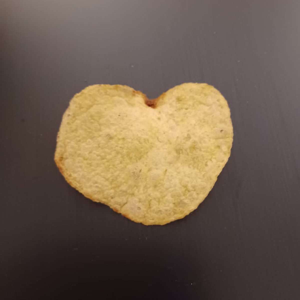 AndrewSanigar's tweet photo. Hey @walkers_crisps does this meet the symmetry and heart shaped criteria? #LoveFromWalkers https://t.co/FGdOra0D4Z
