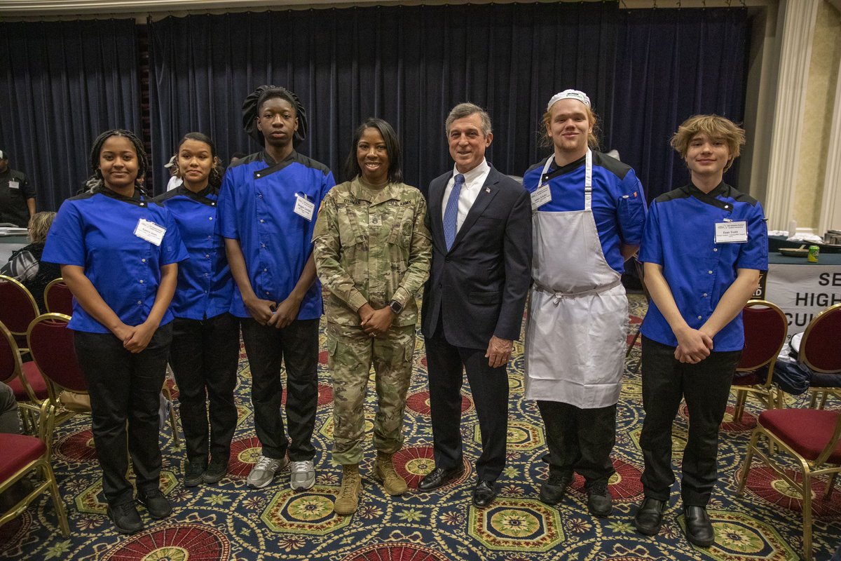 DE Army Guard tweet media