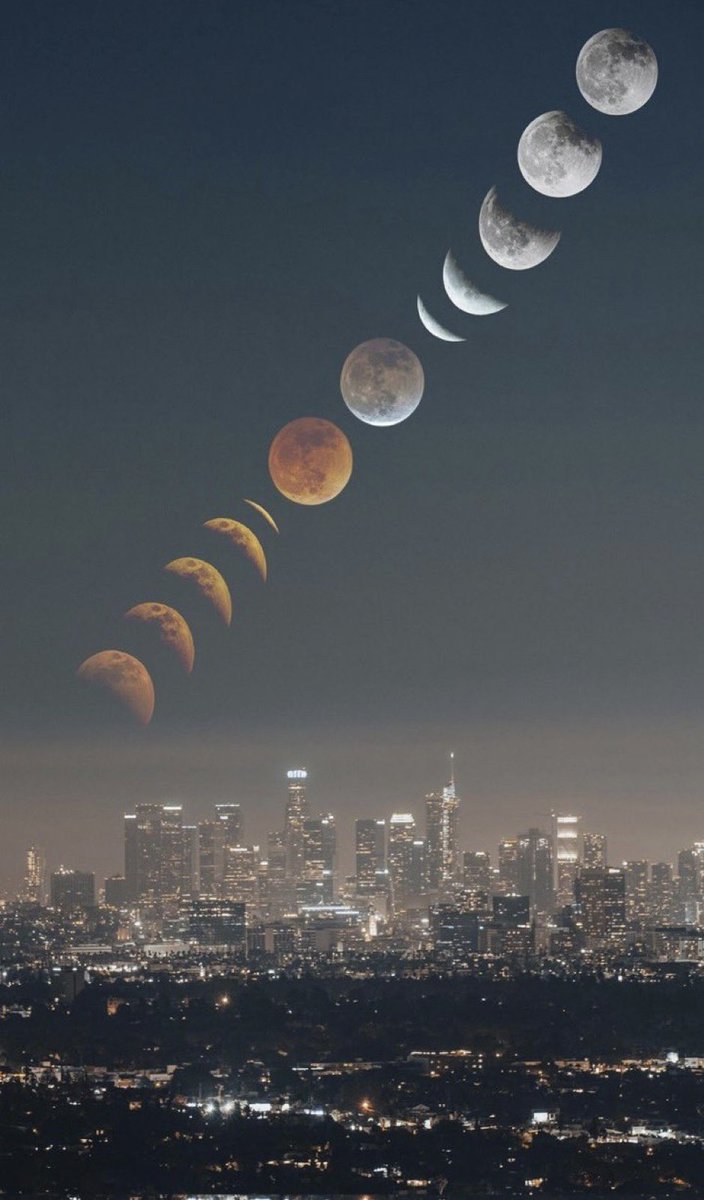 للأبد احب الليل عشان اشوف القمر.