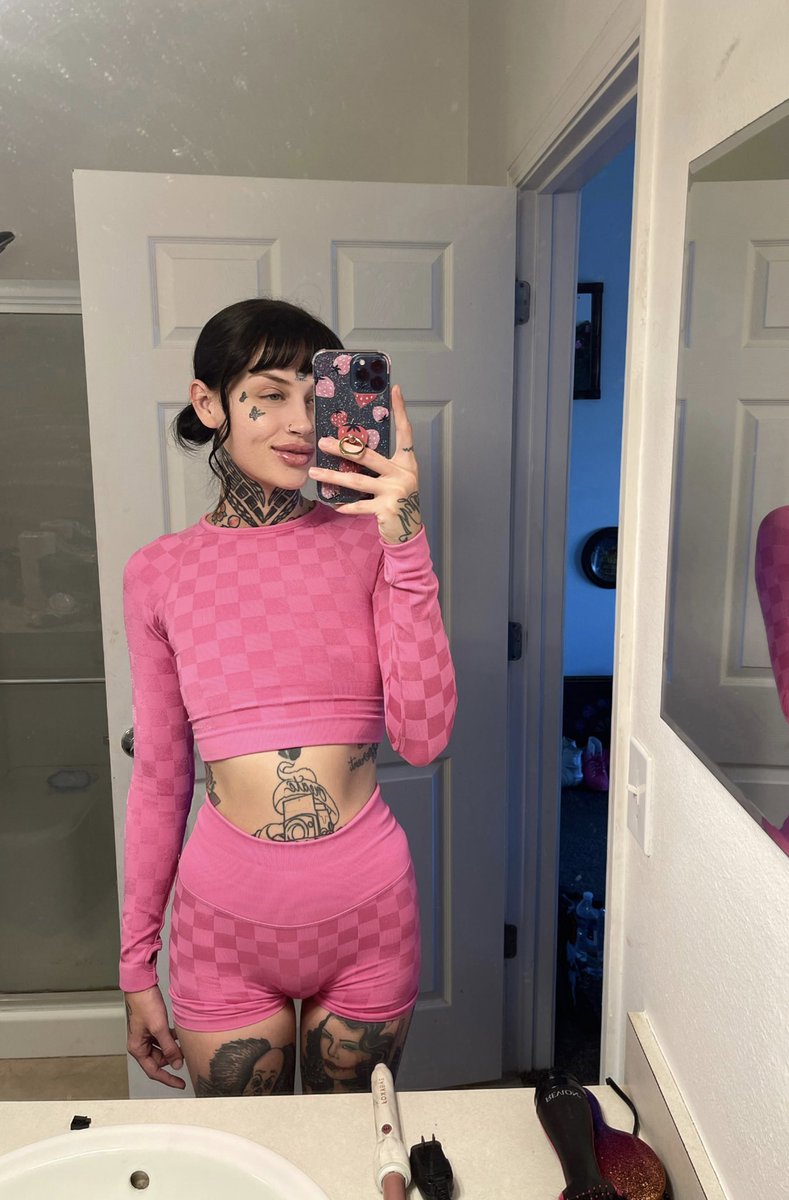 Do you like my new little pink outfit? 💖 The cottage core doll 💖 @ccdollxxx