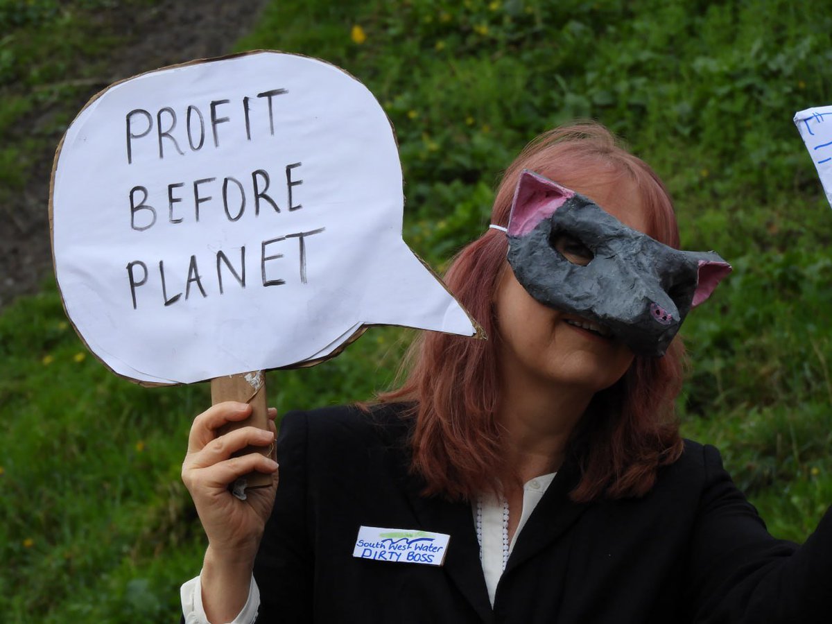 XRNorthDevon's tweet photo. 🏄‍♀️On Saturday Extinction Rebellion North Devon held Dirty Water actions in Bideford and Barnstaple, with street theatre involving Corporate Rats, (water bosses) MPs and unfortunate swimmers/surfers covered in sewage. #DirtyWater #ExtinctionRebellion #ActNow https://t.co/HwoeAB5H1K