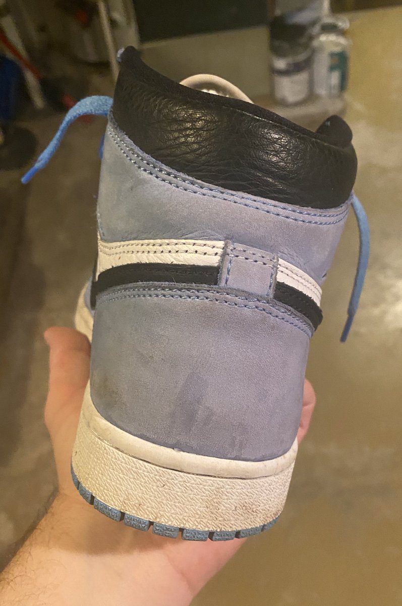 Limez_'s tweet photo. Hey everyone check out this deep clean and nubuck revive i did on these UNC 1’s ⭐️⭐️⭐️

If you wanna get on my waitlist to secure a spot lmk!

If y’all could share this also I’d love you forever 🥲 https://t.co/c2wV6GNjC5
