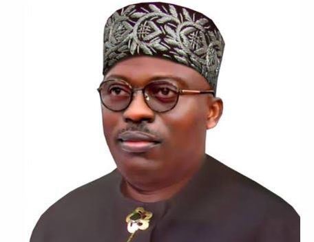 OfficialPDPNig's tweet photo. #NigeriaDecides2023
The @OfficialPDPNig Governorship Candidate in Rivers State, Sim Fubara, has been declared winner of the Guber election in the state. Congratulations to him, the people of Rivers state and the entire @OfficialPDPNig family. More to come. #PDPWins https://t.co/f03rKSVYfF