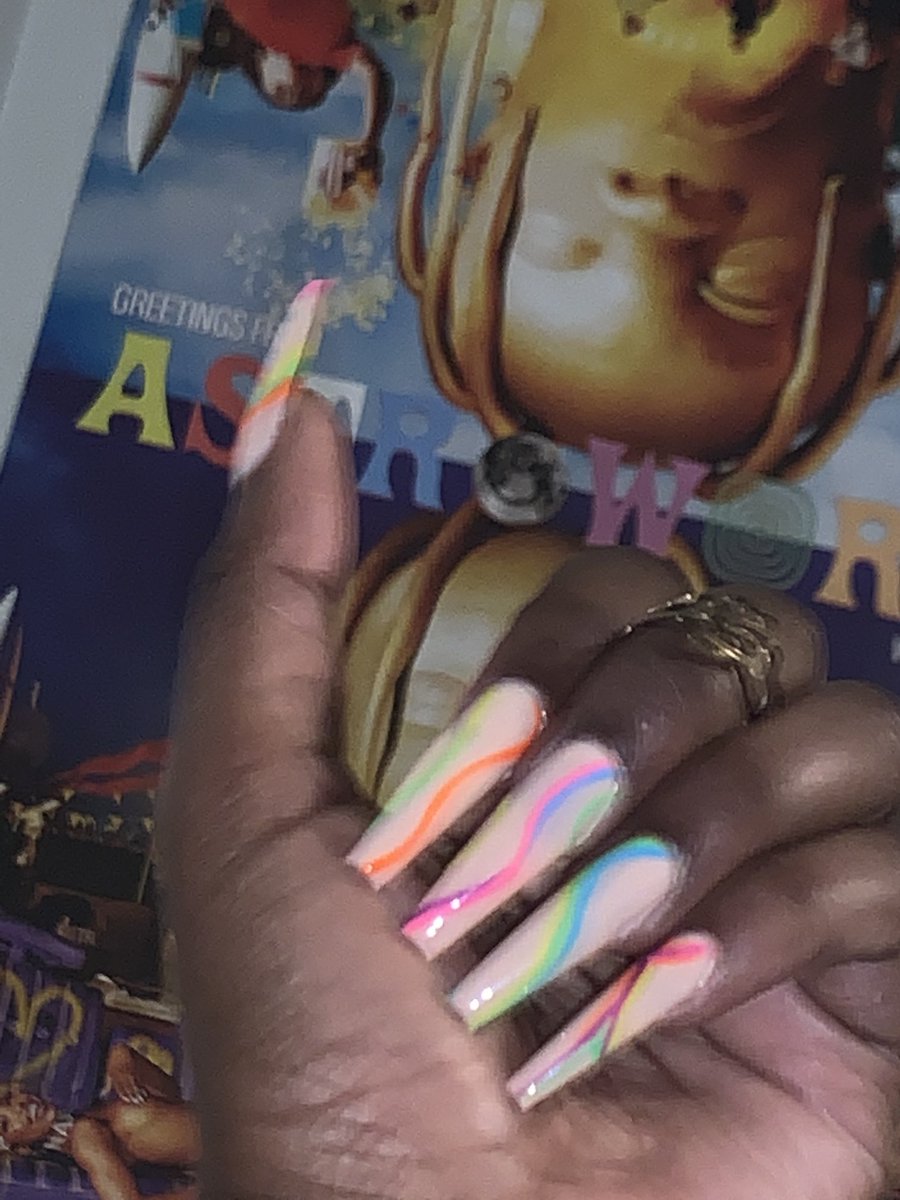 hostfutalkin's tweet image. Keep goin #simpledesign #lineart #nails