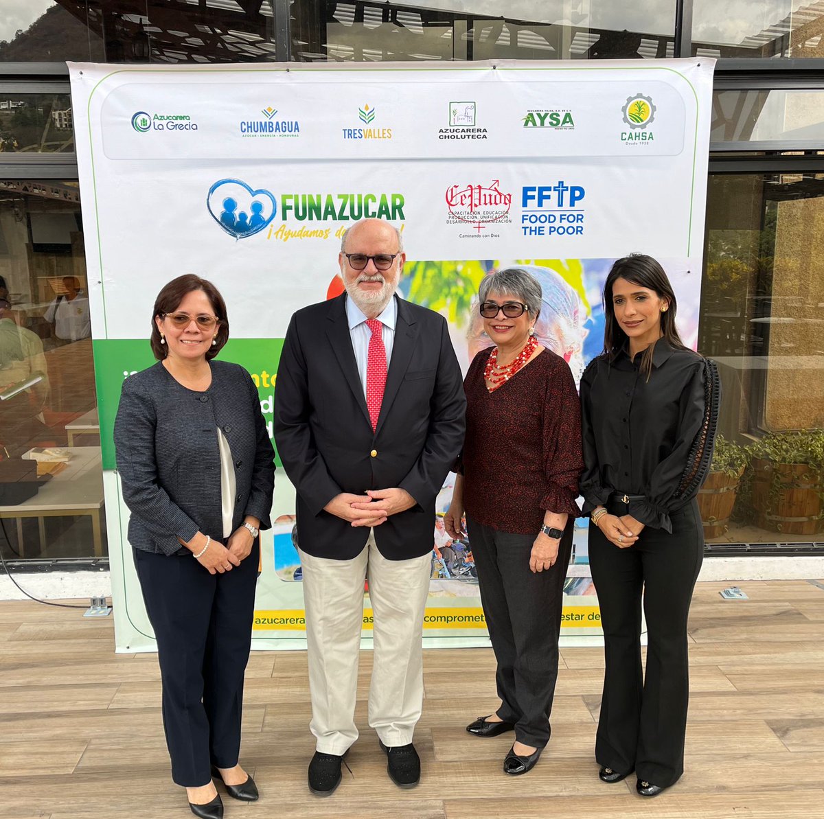 #Nacionales Funazucar y Cepudo FFTP firman su decimoquinto convenio de cooperación para beneficiar a 300 mil personas en 2023   #RSE #Funazucar #CEPUDO #FFTP #Cooperacion #Honduras 
enter504.com/funazucar-y-ce…