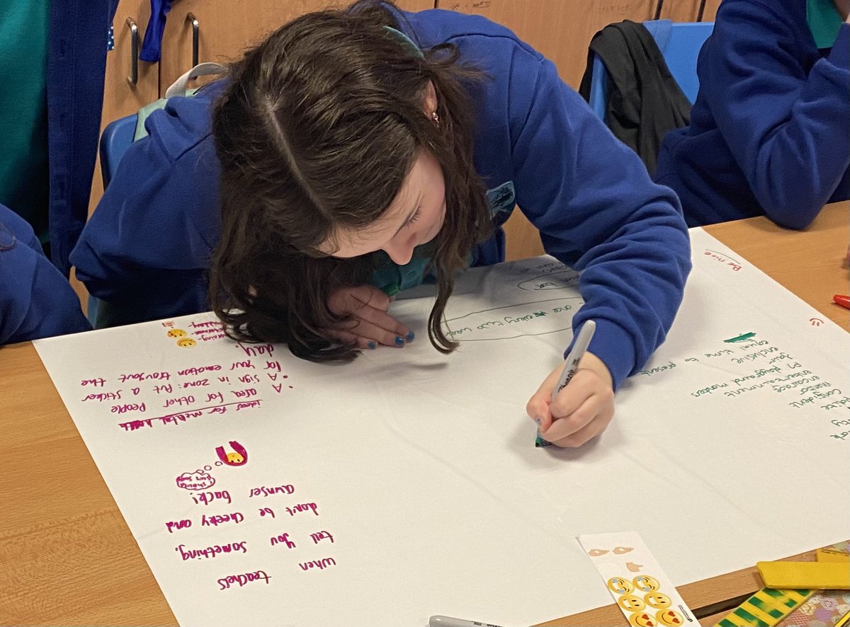 Lawthorn_PS's tweet photo. Our Pupil Council collaborated brilliantly today as they explored the qualities required to be an effective pupil representative and shared ideas to improve our school. Thanks to @donnaanderson83 for expertly leading the discussion. https://t.co/eLyn1eAvm7