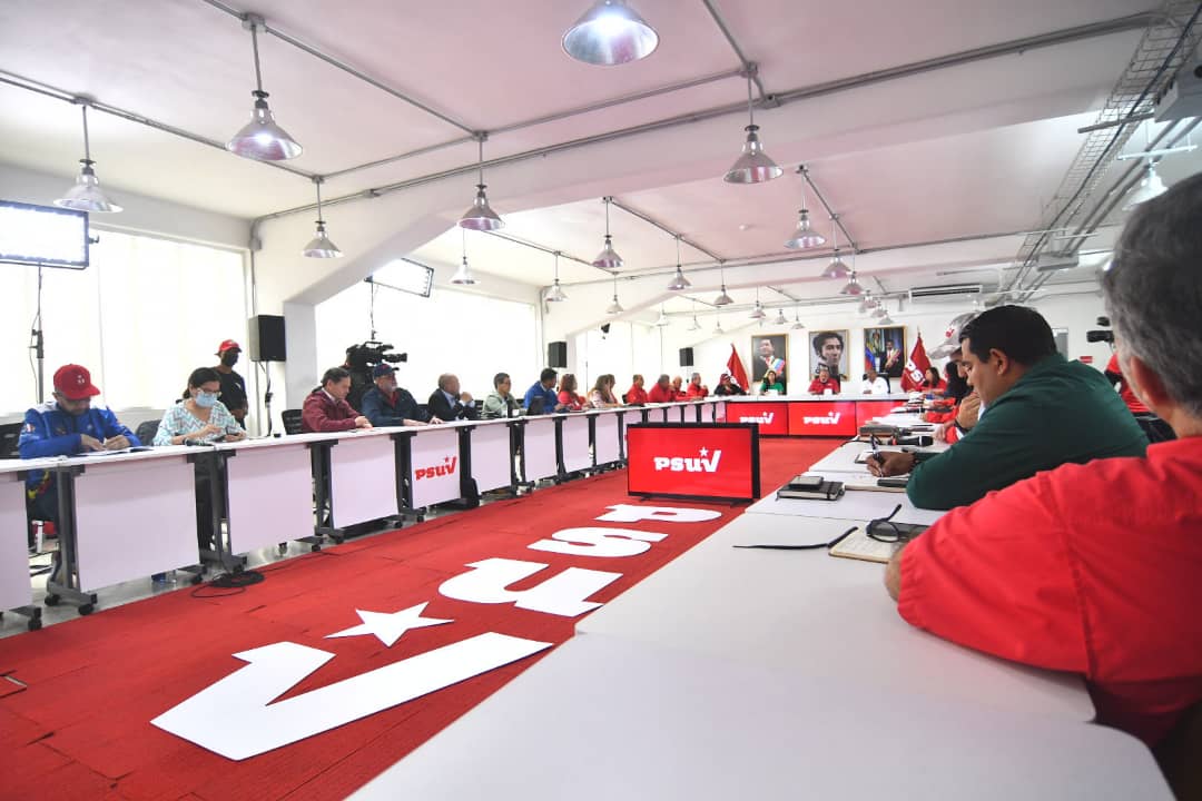 #Politica || Diosdado Cabello: La oposición no tiene moral para hablar de corrupción

En ese sentido, destacó que dentro de la Revolución no hay espacio para los corruptos y las componendas, “como existía en la Cuarta República”