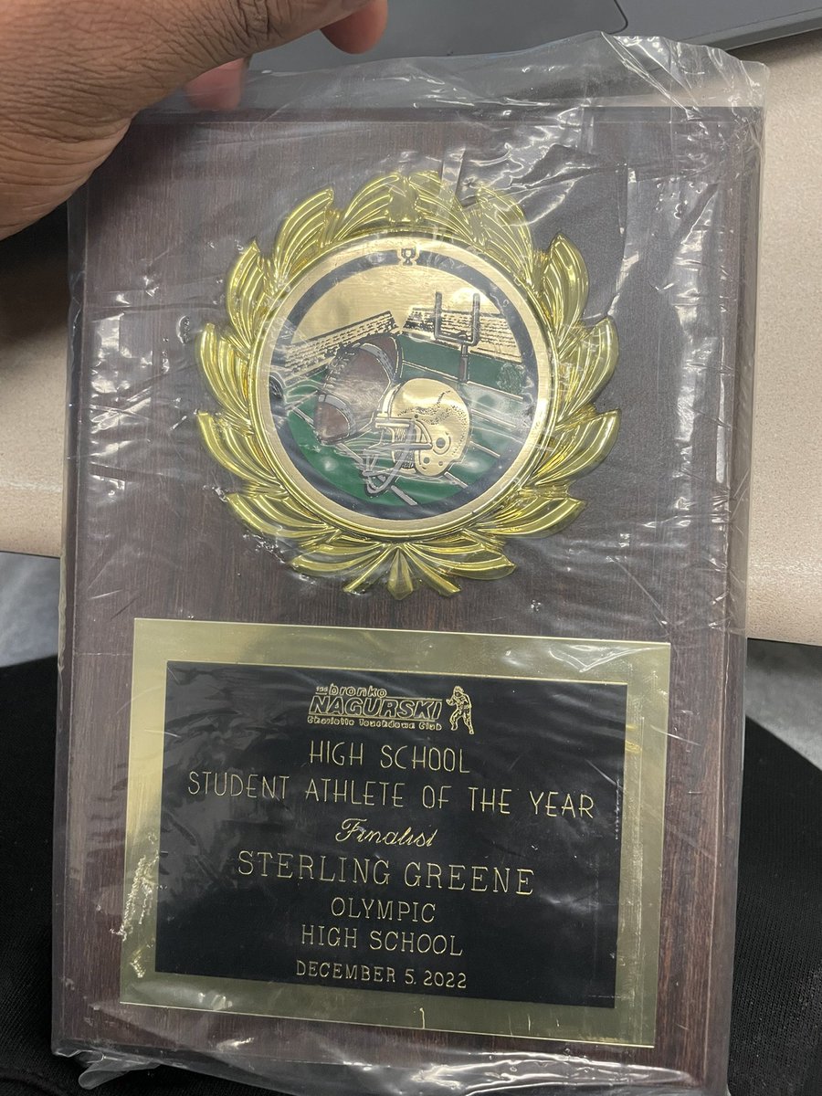 Blessed 🙏🏾 -#AGTG <a href="/CoachDarenHart/">Coach Daren Hart</a> <a href="/coachemupT/">Brandon Thompson</a> <a href="/OlympicFB/">⭕️lympic Football</a>