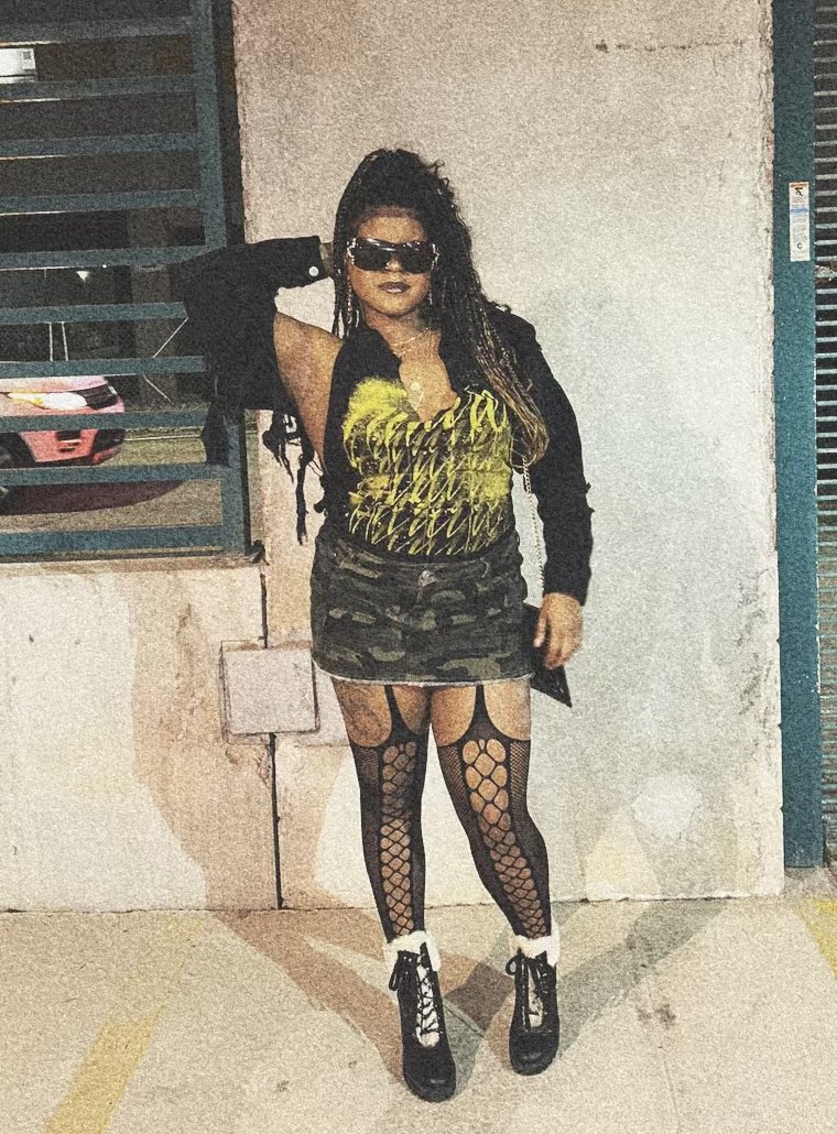 vibeevaeeh's tweet photo. I’m dirty sprite forever ☔️#futureconcert https://t.co/d5bNkekR7C