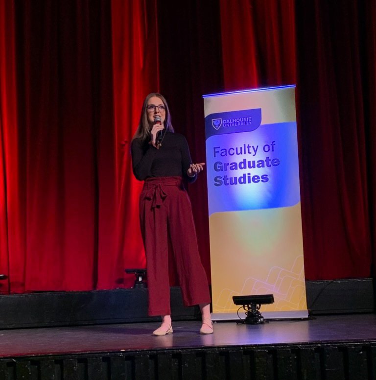 Next up, Melina Markotjohn from @dalscsd presenting on ear-volution: post-auricular orientation of auditory attention in sound field versus virtual sound space 👂 

<a href="/DalHealth/">Dal Health</a> @Dal3MT