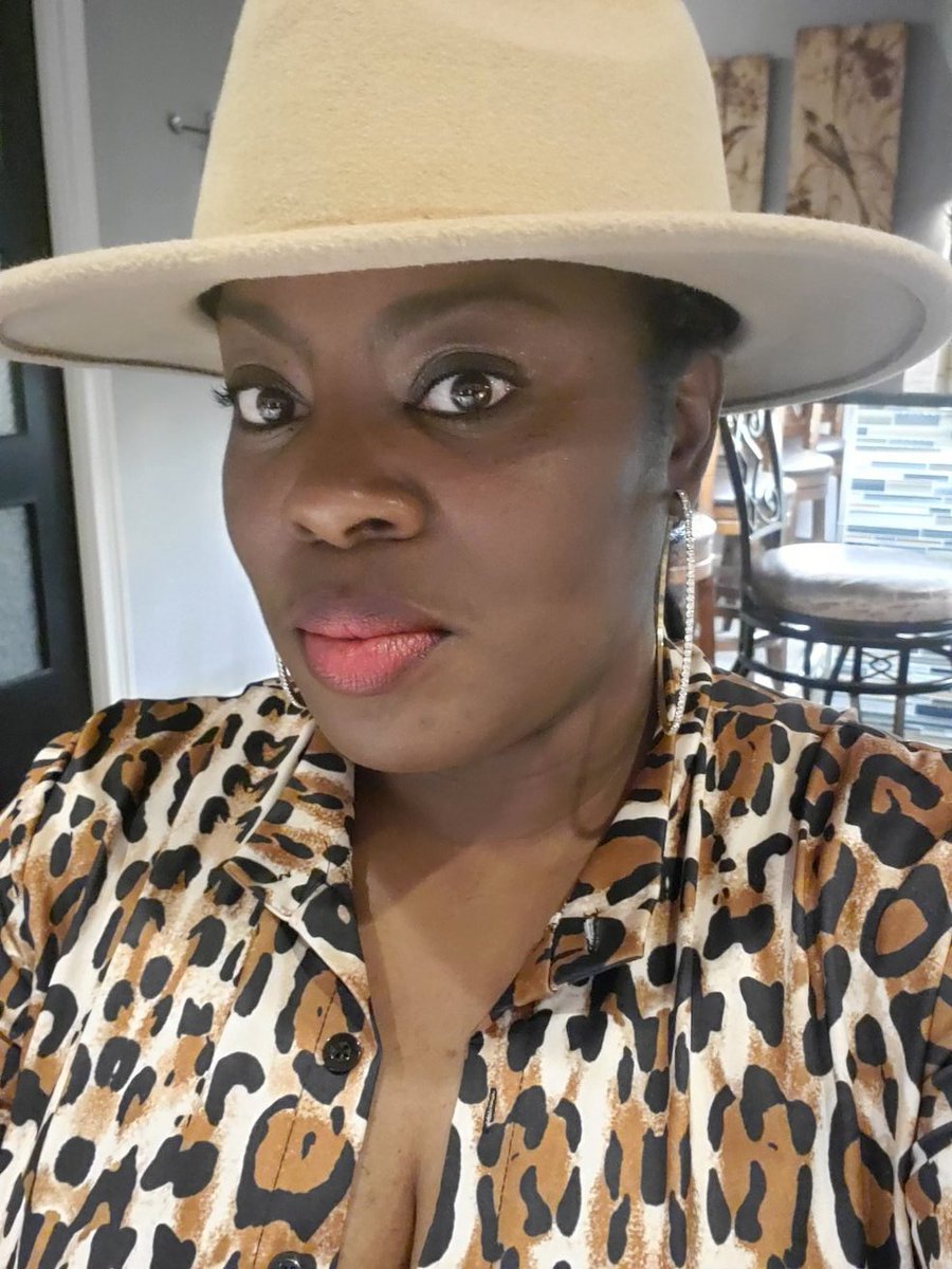ChakischaHicks's tweet photo. I pop in occasionally🥰 https://t.co/mpvDi83ELw