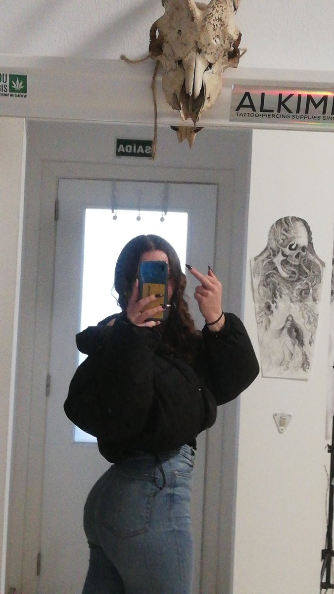 _fuckthisbro_'s tweet photo. me and my multiple personalities ;/ https://t.co/ob9yvbCK9c