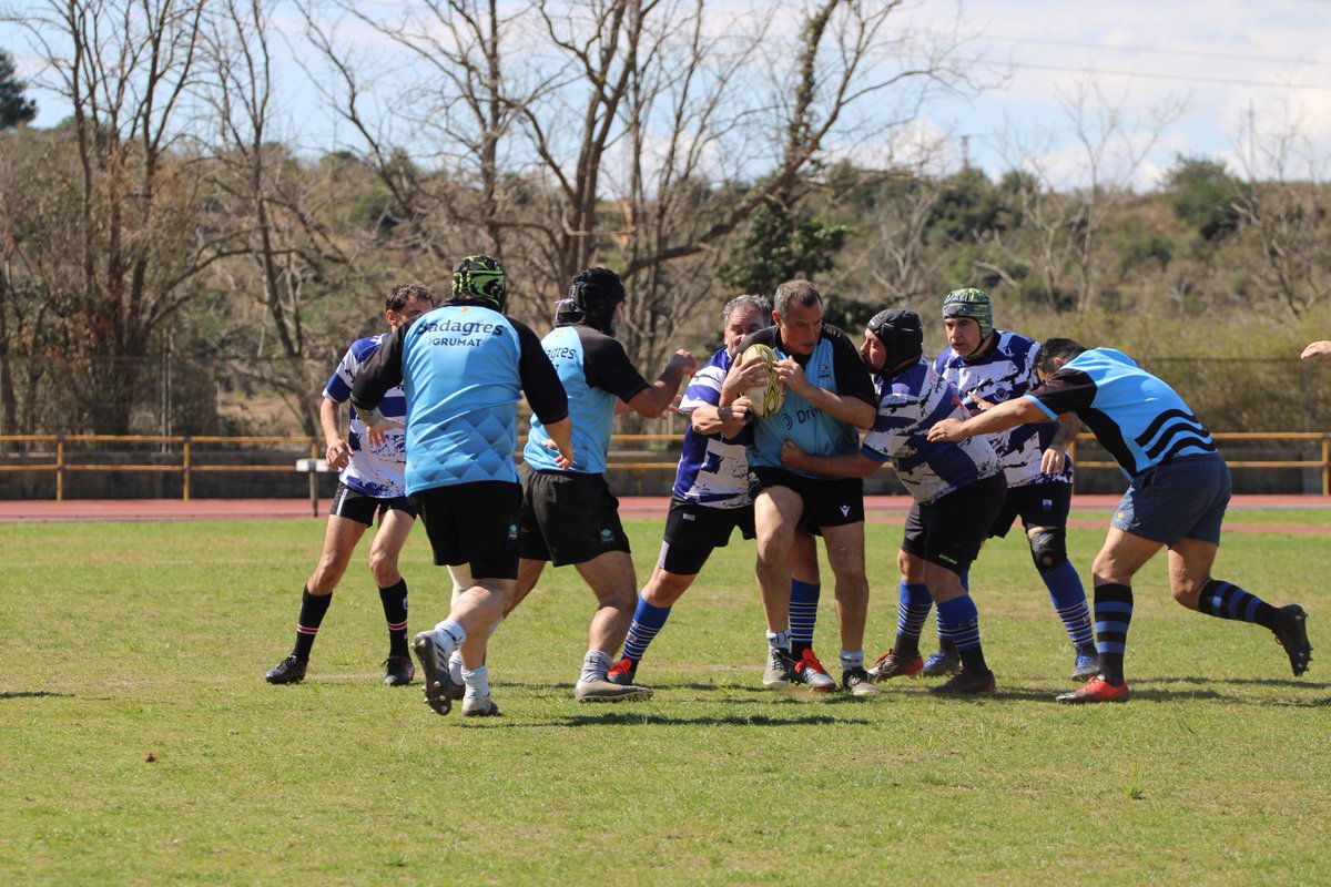 Bon partit de veterans amb els amics del @rugbysantcugat amb victòria ben treballada dels badalonins 🔝 Som-hi taurons 💪🦈🏉
@AjBadalona @DrivimGrup @rugby_cat @bdncom @DiarideBadalona @Esports_bdncom @Altresesportsb1 #rugbycatalà #rugbycatalunya #somtaurons #rugbybadalona