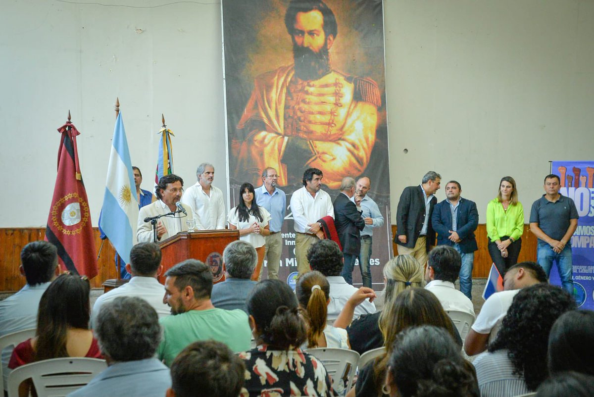 GustavoSaenzOK's tweet photo. Metán es el segundo municipio del interior que se suma a Constructoras, que ya se viene realizando con excelentes resultados en Capital y Tartagal 👷🏻‍♀️👷🏻‍♀️(+) https://t.co/Z6xgSwkwBJ