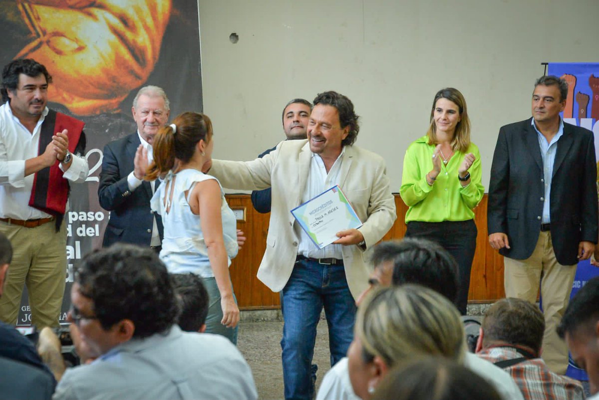 GustavoSaenzOK's tweet photo. Con mucho entusiasmo, encabecé el inicio de clases de 200 mujeres y diversidades que este año se capacitarán en oficios de la construcción. Seguimos trabajando para garantizar la igualdad de oportunidades en el acceso al mercado laboral, y con ello, la autonomía económica (+) https://t.co/04kqgrQbY2