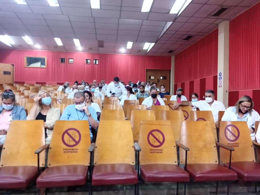 YasodaEM's tweet photo. 🔴Se preparan las especialidades del sistema de salud 🩺en #VillaClara para asumir la evaluación externa de la #JAN que certificará la calidad de los programas que se imparten en la @ucmvccu 💪🇨🇺 #JuntarYVencer #MejorEsPosible #PorLaAcreditación https://t.co/ccZFow1hs3