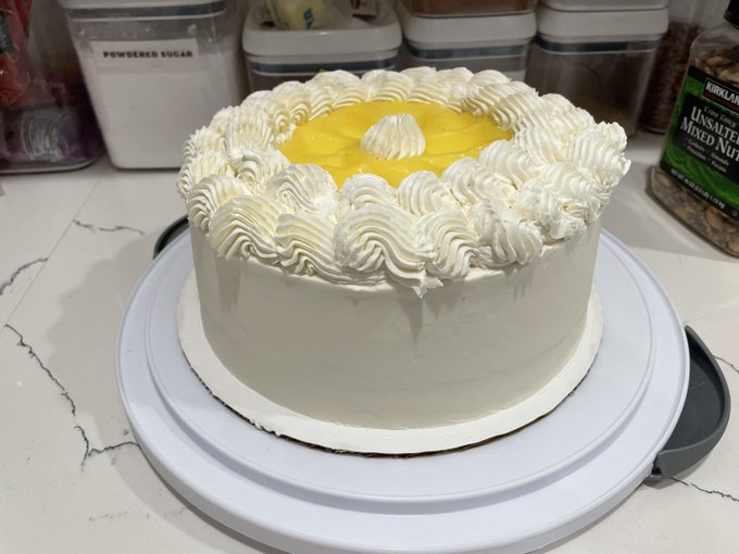 I make sexy cakes https://t.co/CzBusq2xc4