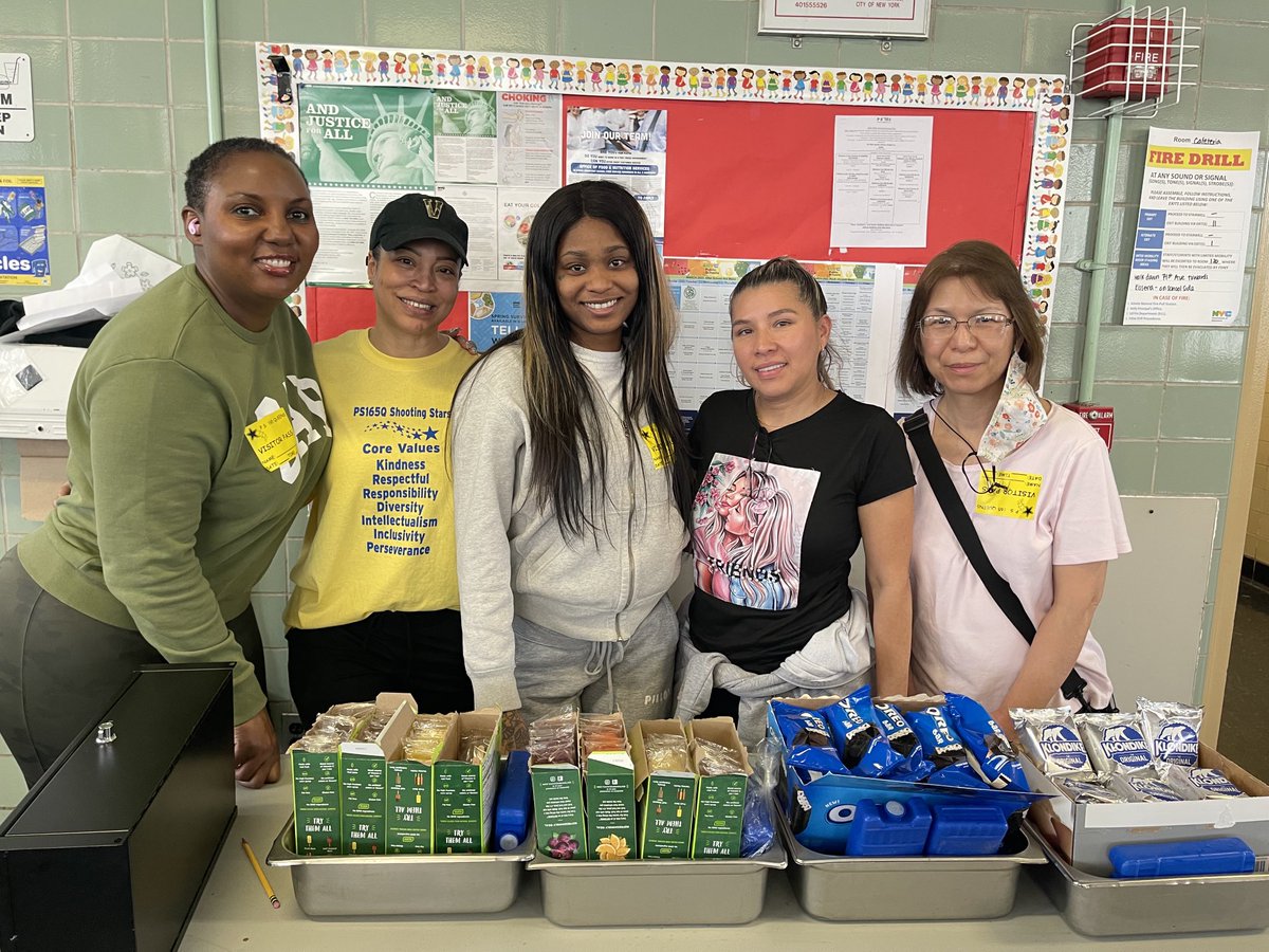 Great things happen when parents volunteer in schools. #teamwork