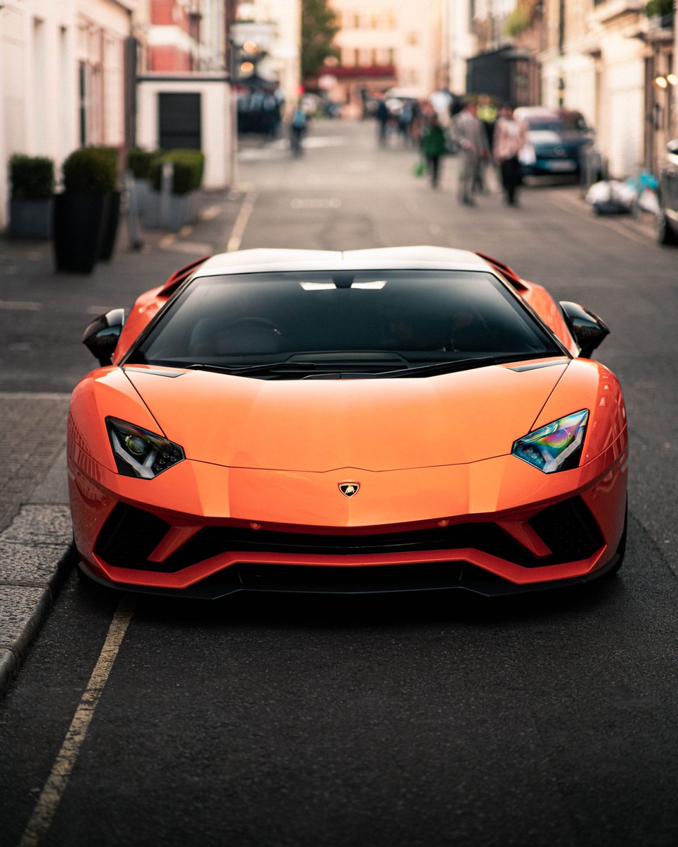 Arancio Borealis 🍊 <a href="/Lamborghini/">Lamborghini</a>