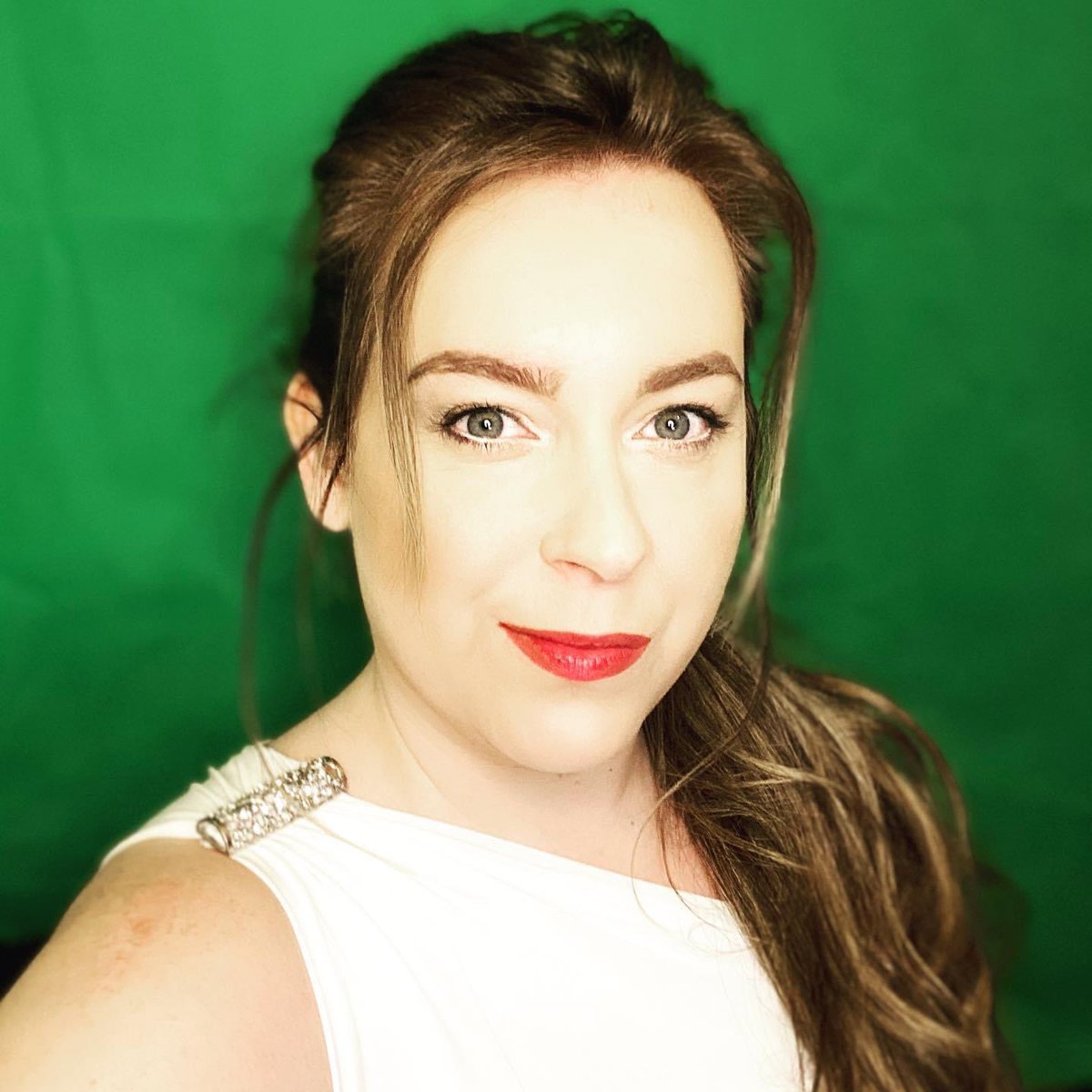 SarahBostockAct's tweet photo. 2021
Writer: “Let’s do a table read... very laid back & low key. Sarah, you’re playing Aphrodite”
*Enter Me*
#actor #lockdownacting #COVID19 #actorslife #anyexcusetodressup https://t.co/iy3n98ByvI