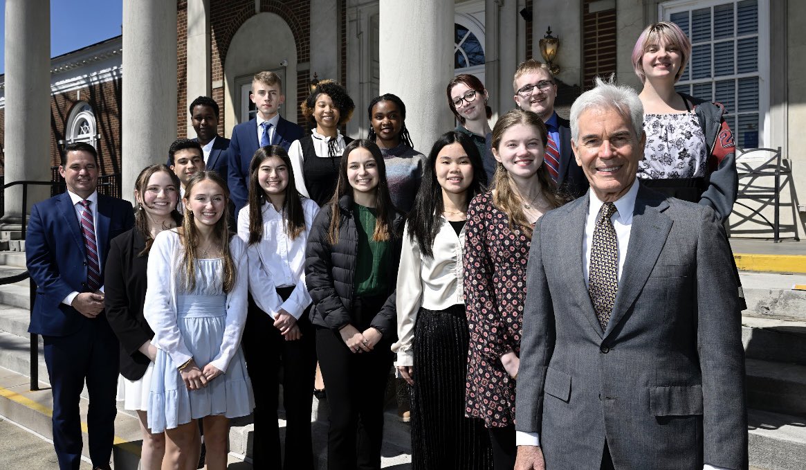 JCPSSuper's tweet photo. It was an honor to be at today’s Vogt Educational &amp; Leadership Scholarship luncheon today. The 16 students who received scholarships are so deserving. We’re proud of you! #WeAreJCPS https://t.co/kyAXQIjuyB