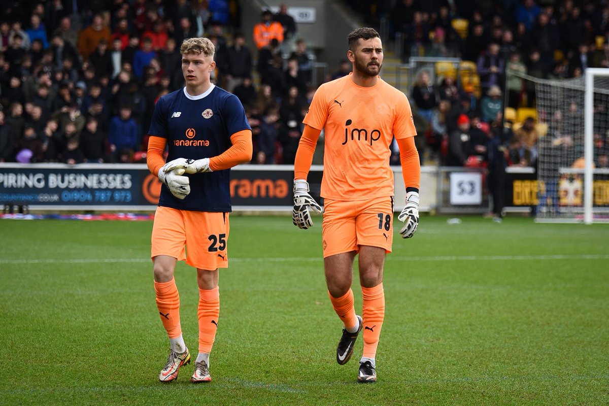 X-Pro Goalkeeper Gloves tweet media